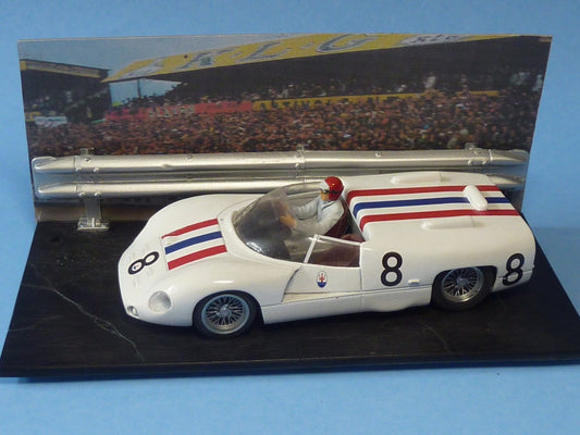 Grand Stand Scene with Armco Barrier Diorama Kit (D-301)