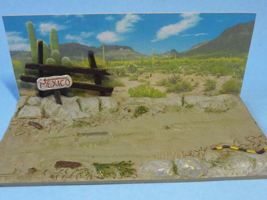 Desert Scene Diorama Kit (D-601)