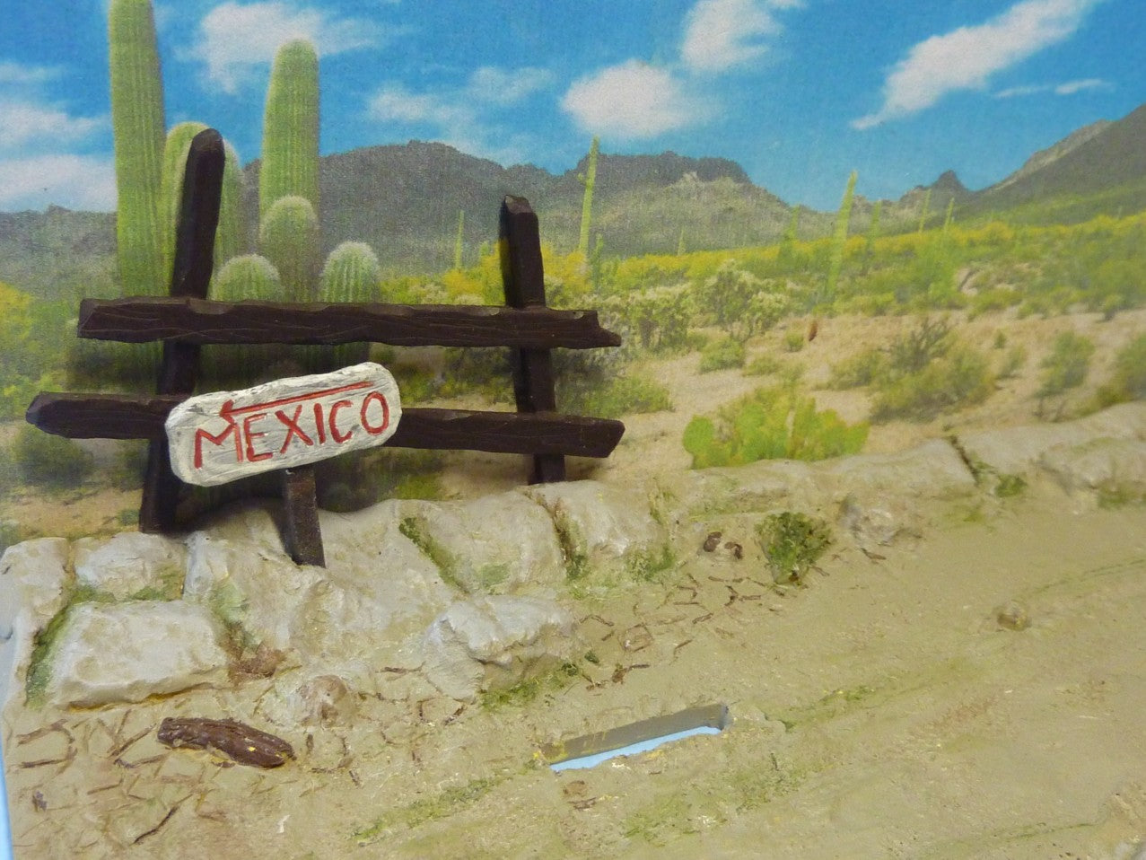 Desert Scene Diorama Kit (D-601)