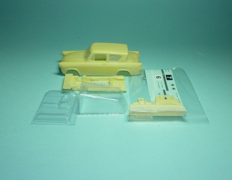 Ford Broadspeed Anglia (SAL-401)