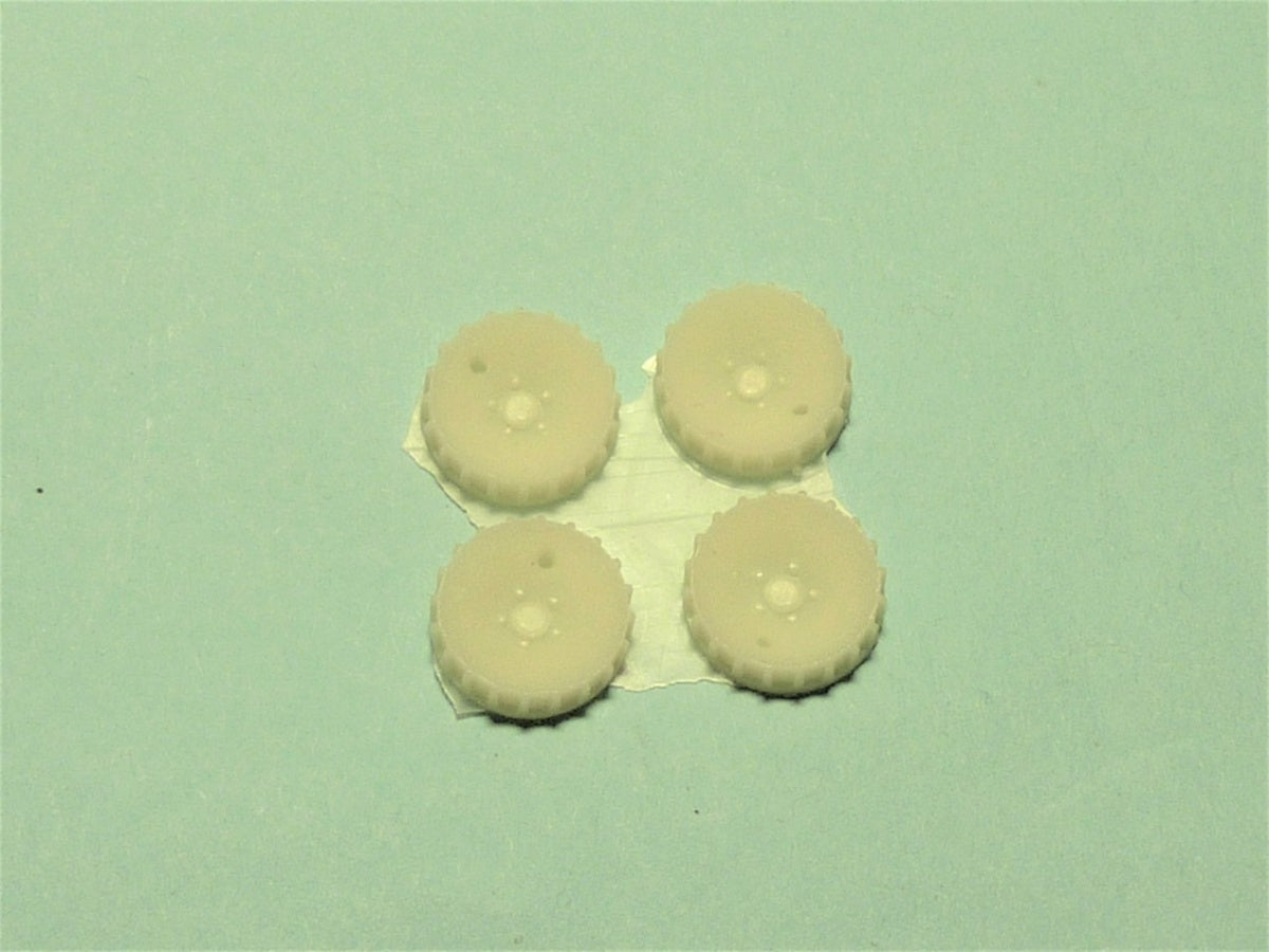 TR8 ホイールインサート