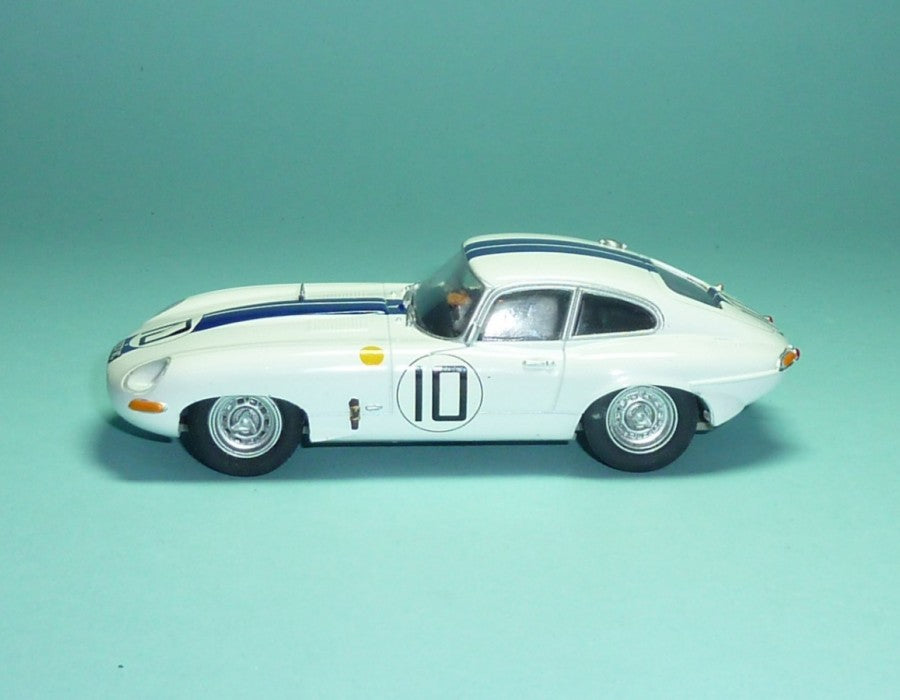 Cunningham Jaguar E-Type (GT-133)