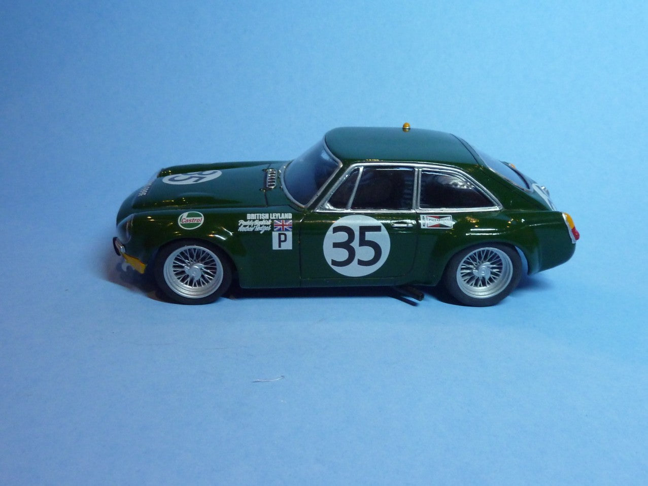 MGC Sebring 35 (RM069FF) 1.24 (24TH-302)