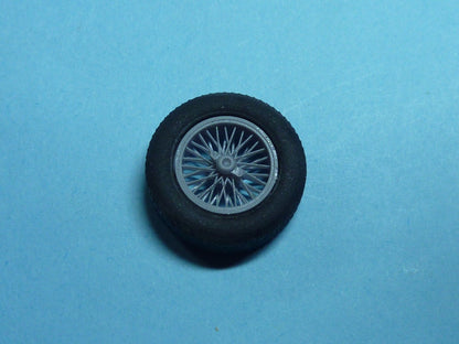 16" Wire Wheels, with 2 Eared Knockoff (Set of 4)