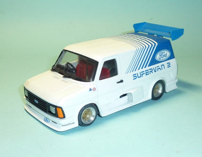 フォード トランジット スーパーバン 2 (TRU-602) 