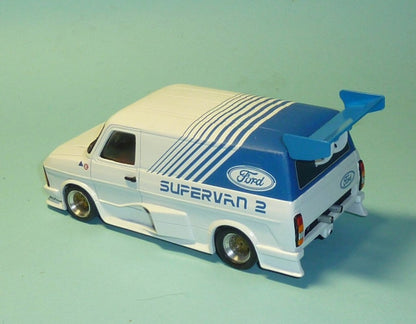 フォード トランジット スーパーバン 2 (TRU-602) 