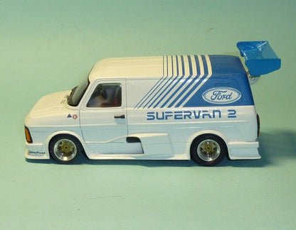フォード トランジット スーパーバン 2 (TRU-602) 