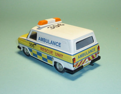 Ford Transit Mk. II Race Track Ambulance (TRU-605)