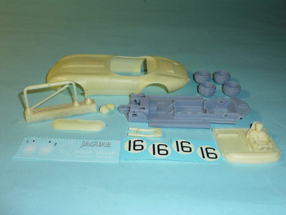 ジャガー軽量 E タイプ ロードスター (GT-135) 