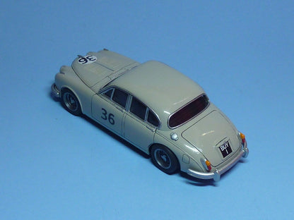 Jaguar Mk. II: Coombes (SAL-702)