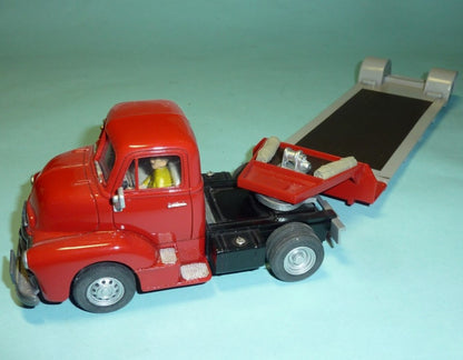 COE Artic の低積載トレーラー。 (TRA-301) 