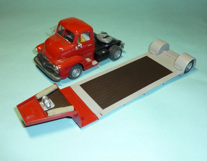 COE Artic の低積載トレーラー。 (TRA-301) 